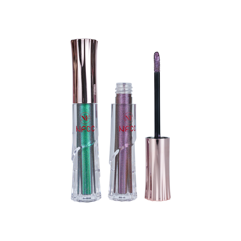 Juego de labios y sombras de ojos de camaleón