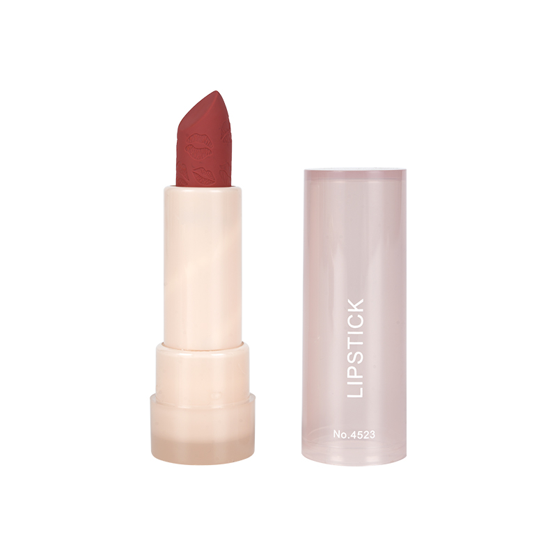 Lápiz labial mate de terciopelo 3D