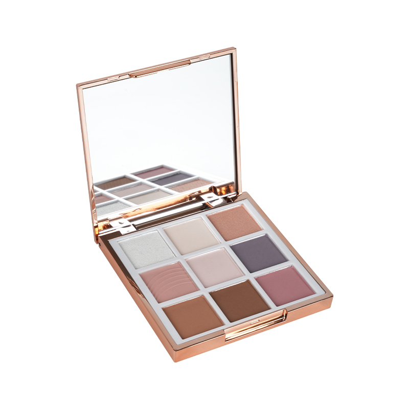 Paleta de sombras de ojos brumosa y audaz
