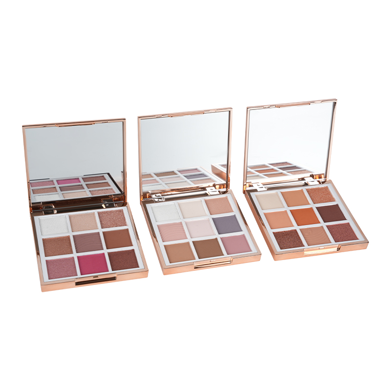 Paleta de sombras de ojos brumosa y audaz
